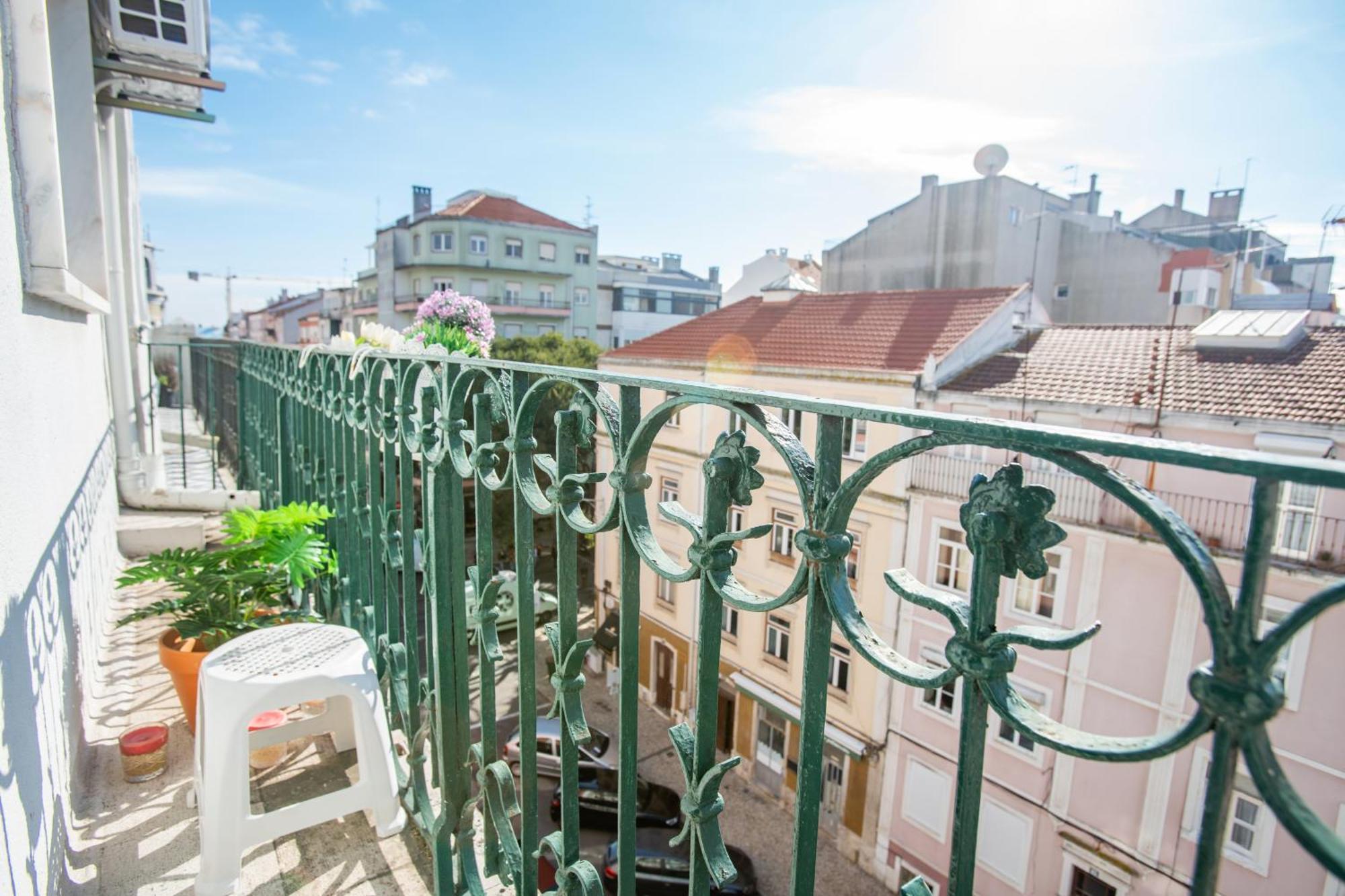 Bright Apartment In Lizbona Zewnętrze zdjęcie